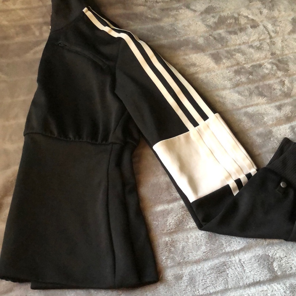 Adidas jacket - Picture 5 of 7